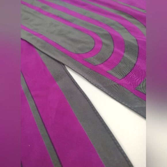 Vera Vintage Long Silk Scarf - Picture 9 of 11